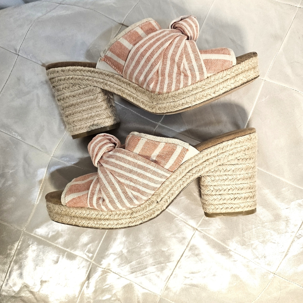 TOMS 8M Fabric Bow Rattan 3.5" Chunky Heels - Picture 5 of 7